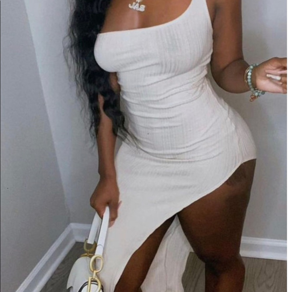 NEVER WORN One strap white long slit dress